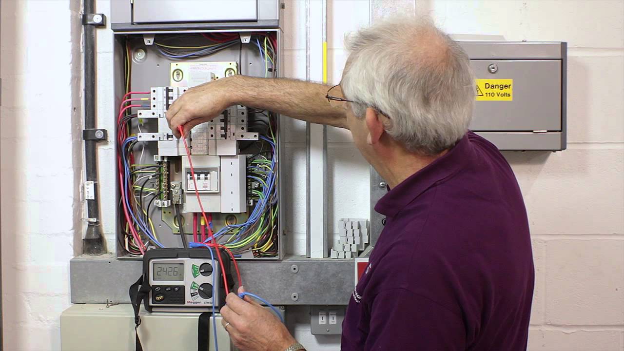 Five Things to Check Before you Choose an Electrician